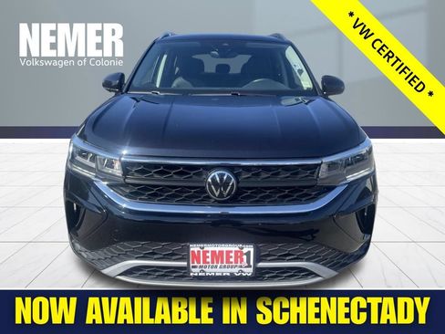 Used 2024 Volkswagen Taos SE AWD/4WD image 10