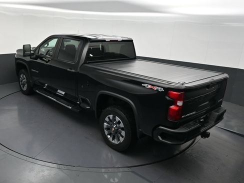 Used 2022 Chevrolet Silverado 2500 Custom w/ Custom Convenience Package AWD/4WD image 21