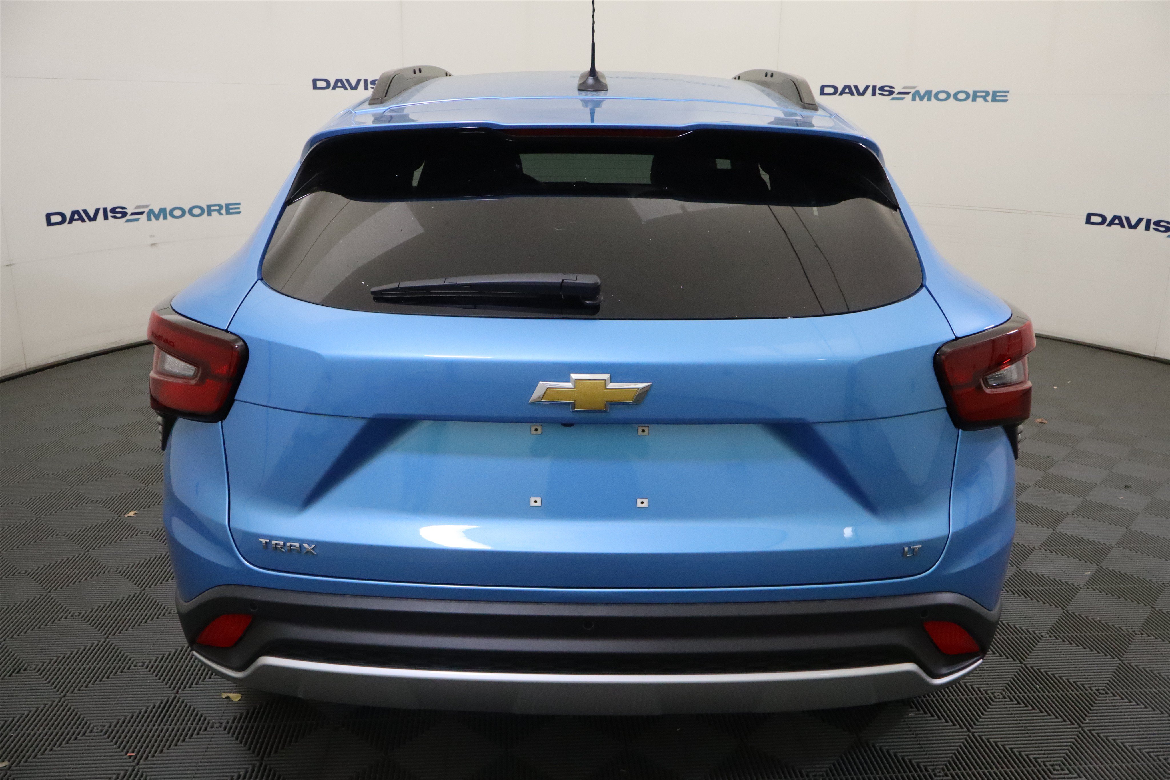 New 2026 Chevrolet Trax LT w/ Driver Confidence Package FWD image 8