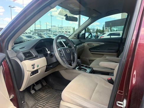 Used 2018 Honda Pilot EX image 8