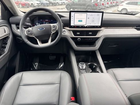 New 2026 Ford Explorer Active w/ Active Comfort Package image 6