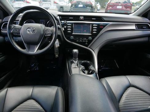 Certified 2019 Toyota Camry SE FWD image 13