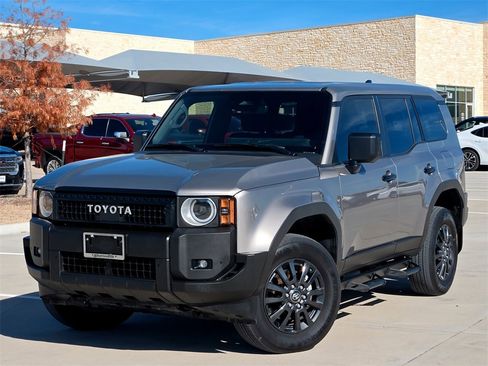 Used 2024 Toyota Land Cruiser 1958 image 2