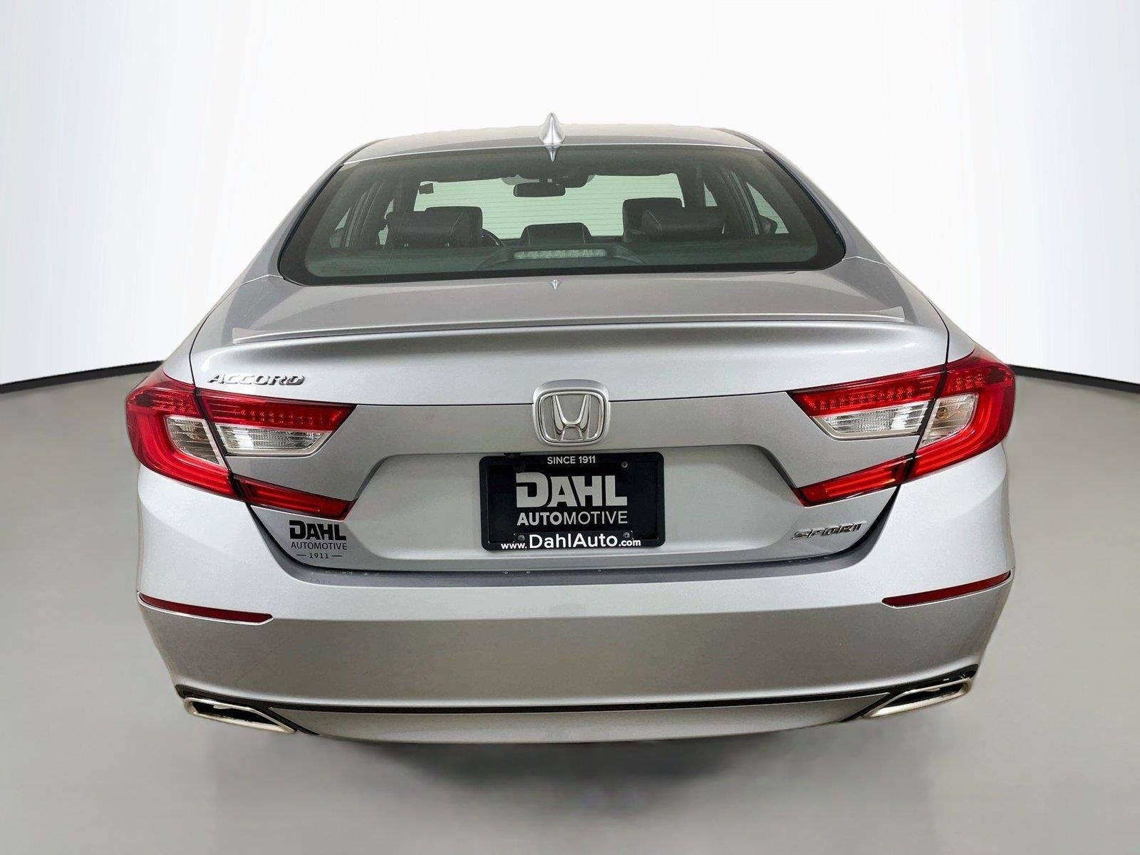 Used 2018 Honda Accord Sport image 12