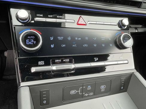 New 2026 Hyundai Santa Fe Calligraphy FWD image 15