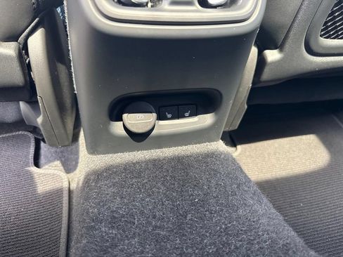 Certified 2023 Volvo C40 P8 Recharge Ultimate AWD/4WD image 10