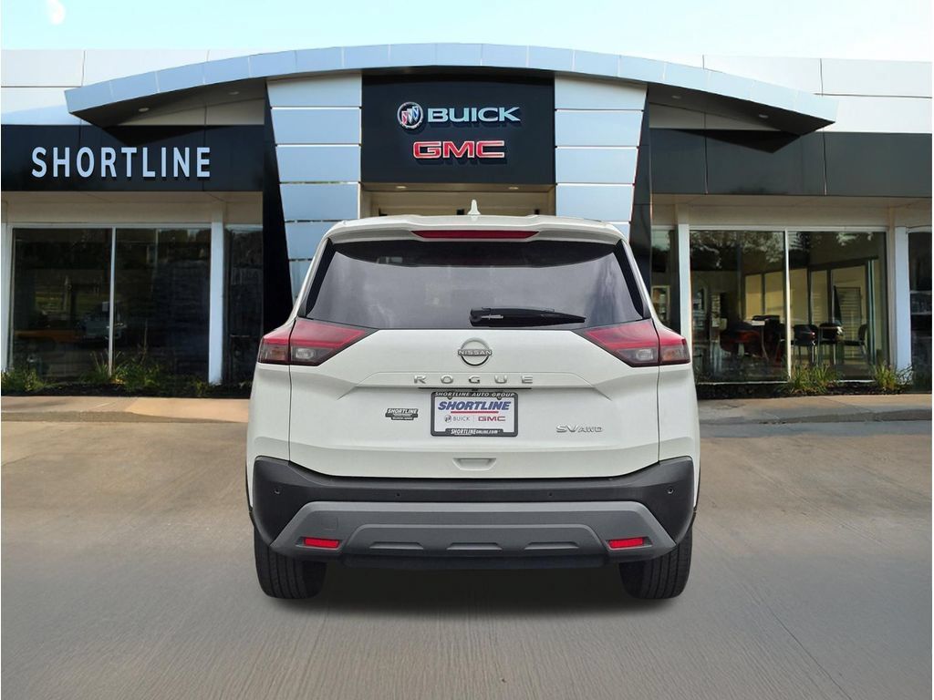 Used 2023 Nissan Rogue SV AWD/4WD image 4