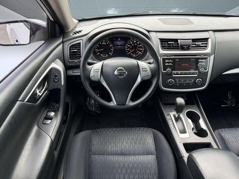 Used 2017 Nissan Altima 2.5 S w/ Power Driver Seat Package FWD image 25