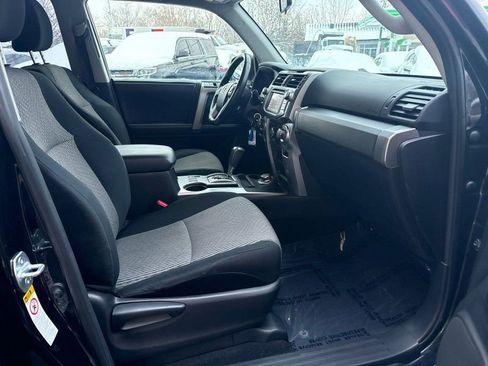 Used 2016 Toyota 4Runner SR5 image 17