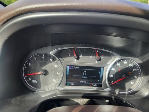 Used 2018 GMC Acadia SLT w/ LPO, Floor Liner Package FWD image 16
