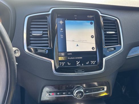 Used 2017 Volvo XC90 T6 Momentum w/ Vision Package AWD/4WD image 14