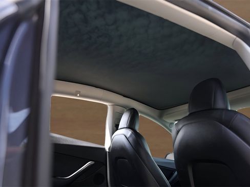 Used 2022 Tesla Model Y Long Range image 28