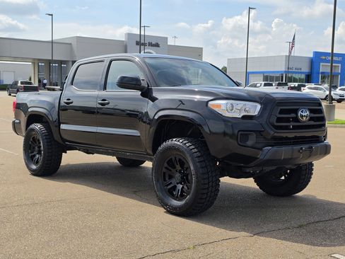 Used 2022 Toyota Tacoma SR w/ SR Convenience Package RWD image 7