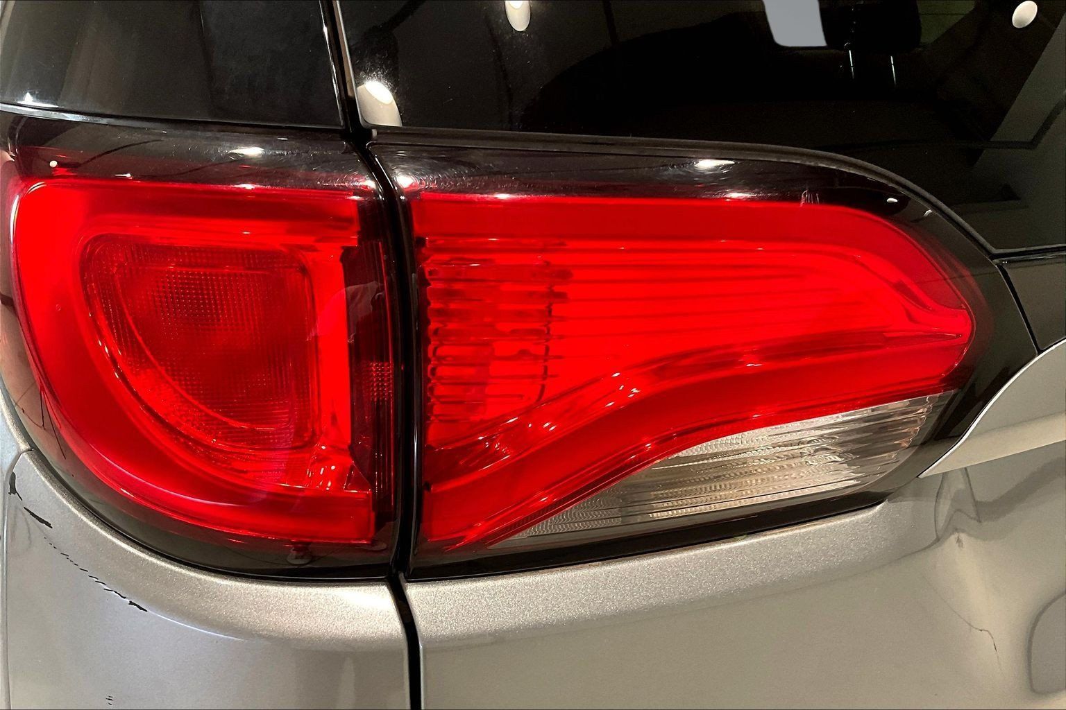 Used 2020 Chrysler Pacifica Touring-L w/ Tire & Wheel Group FWD image 23