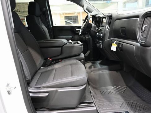 New 2026 Chevrolet Silverado 1500 Custom Trail Boss w/ LPO, Dark Essentials Package image 11