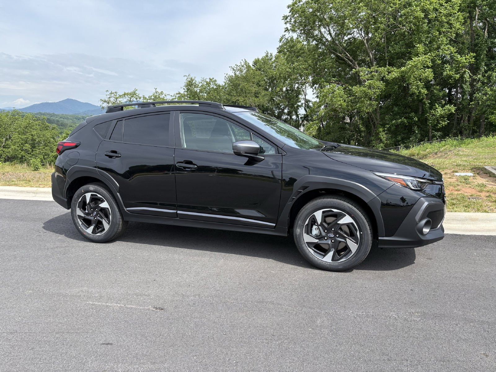 New 2026 Subaru Crosstrek 2.5i Limited w/ Popular Package #3A AWD/4WD image 7