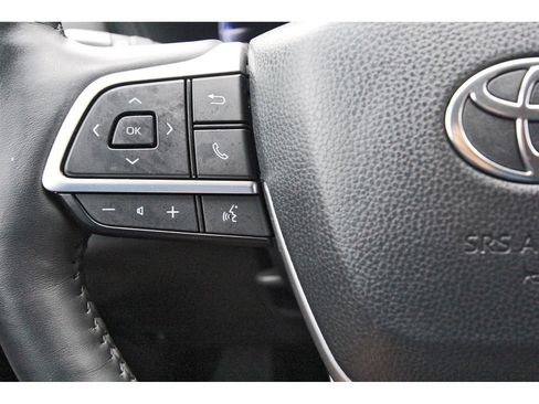 Used 2024 Toyota Grand Highlander AWD image 19