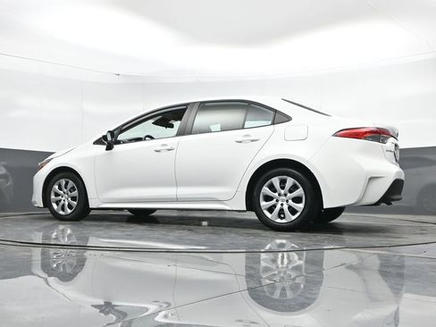 Used 2023 Toyota Corolla LE image 49