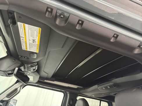 New 2026 Jeep Wrangler Sahara AWD/4WD image 25