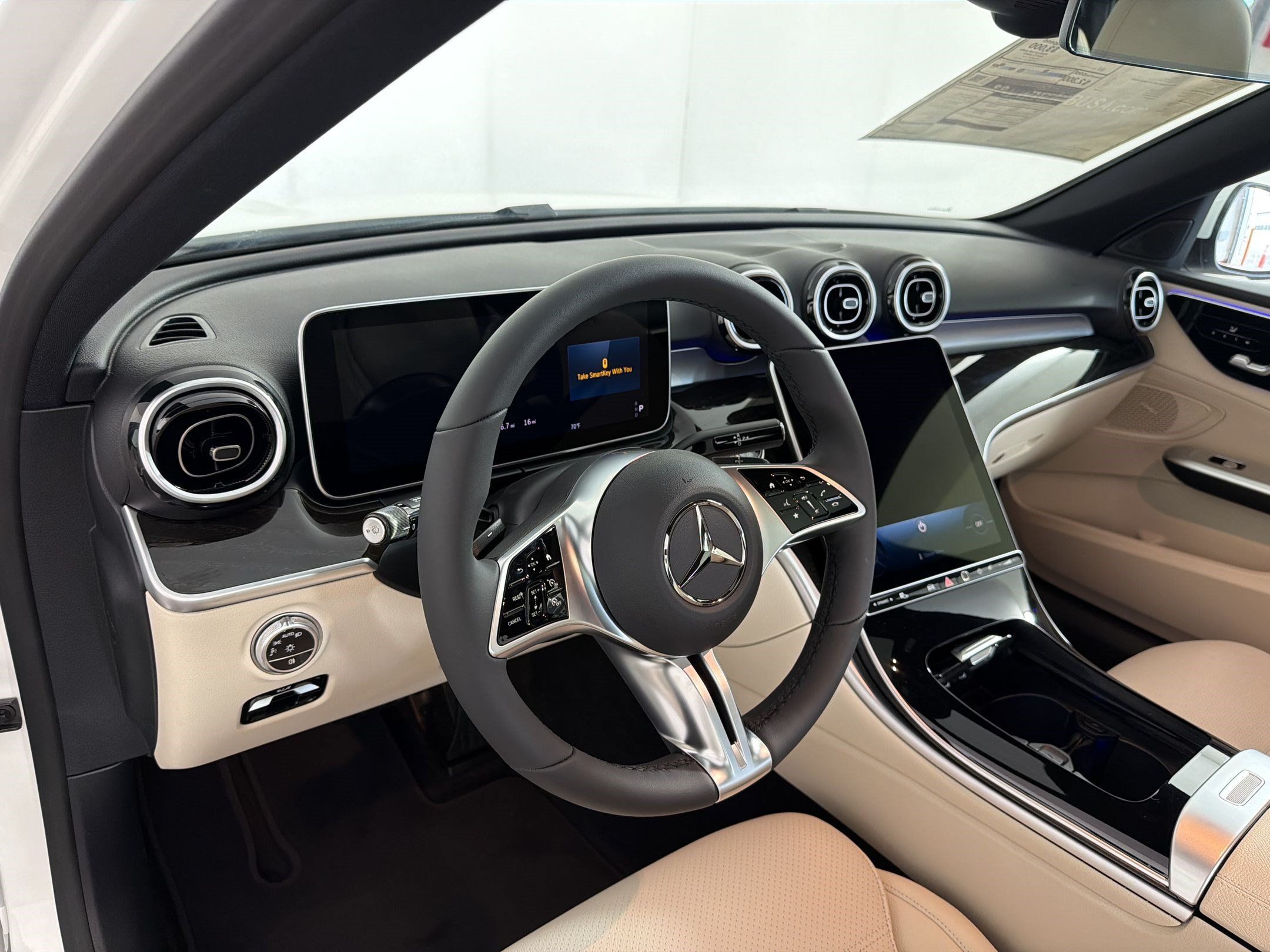 Used 2026 Mercedes-Benz C 300 4MATIC Sedan image 4