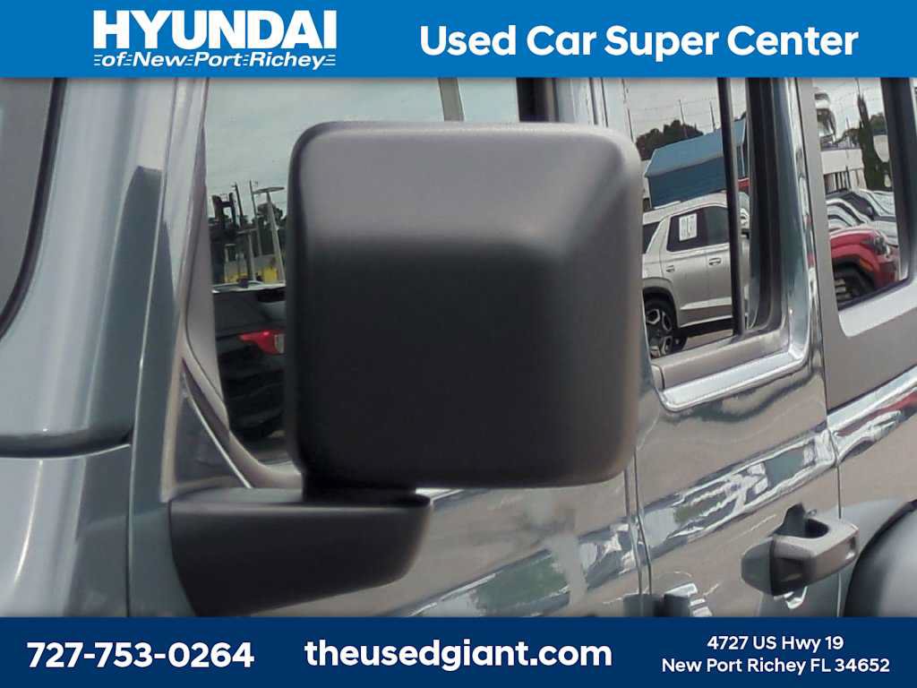 Used 2026 Jeep Wrangler Unlimited Rubicon AWD/4WD image 11