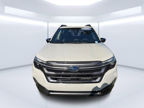 Certified 2025 Subaru Forester Limited w/ Popular Package #2 image 8