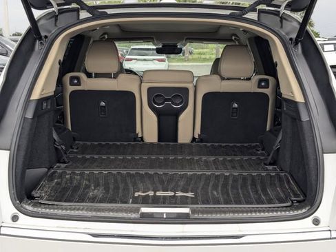 Used 2023 Acura MDX SH-AWD w/ Advance Package image 14