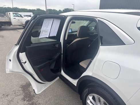 Used 2022 Ford Escape SE w/ Convenience Package FWD image 15