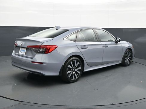 Used 2024 Honda Civic EX image 7
