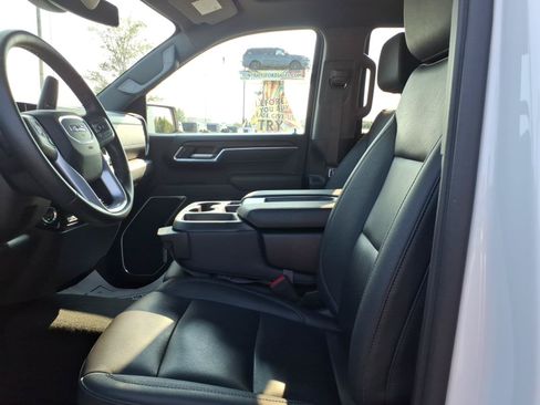 Used 2026 GMC Sierra 1500 SLT RWD image 10