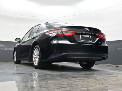 Used 2018 Toyota Camry LE w/ Moonroof Package FWD image 28