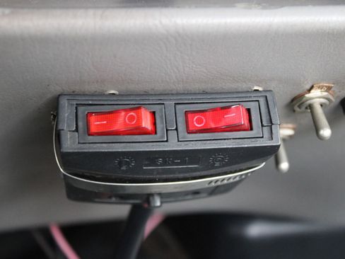 Used 1999 Ford F450 XLT image 19