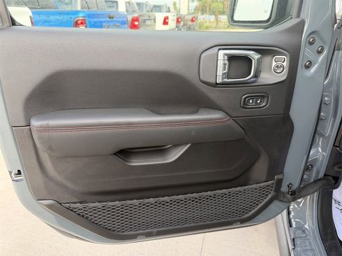 New 2025 Jeep Wrangler Unlimited Rubicon image 15