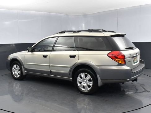 Used 2005 Subaru Outback 2.5i AWD/4WD image 5