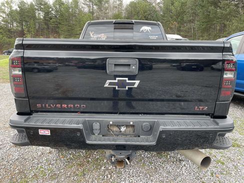 Used 2017 Chevrolet Silverado 3500 LTZ w/ Duramax Plus Package image 4