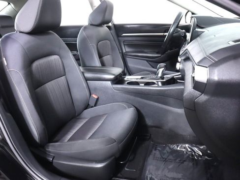 Used 2022 Nissan Altima 2.5 SV w/ SV Premium Package AWD/4WD image 40