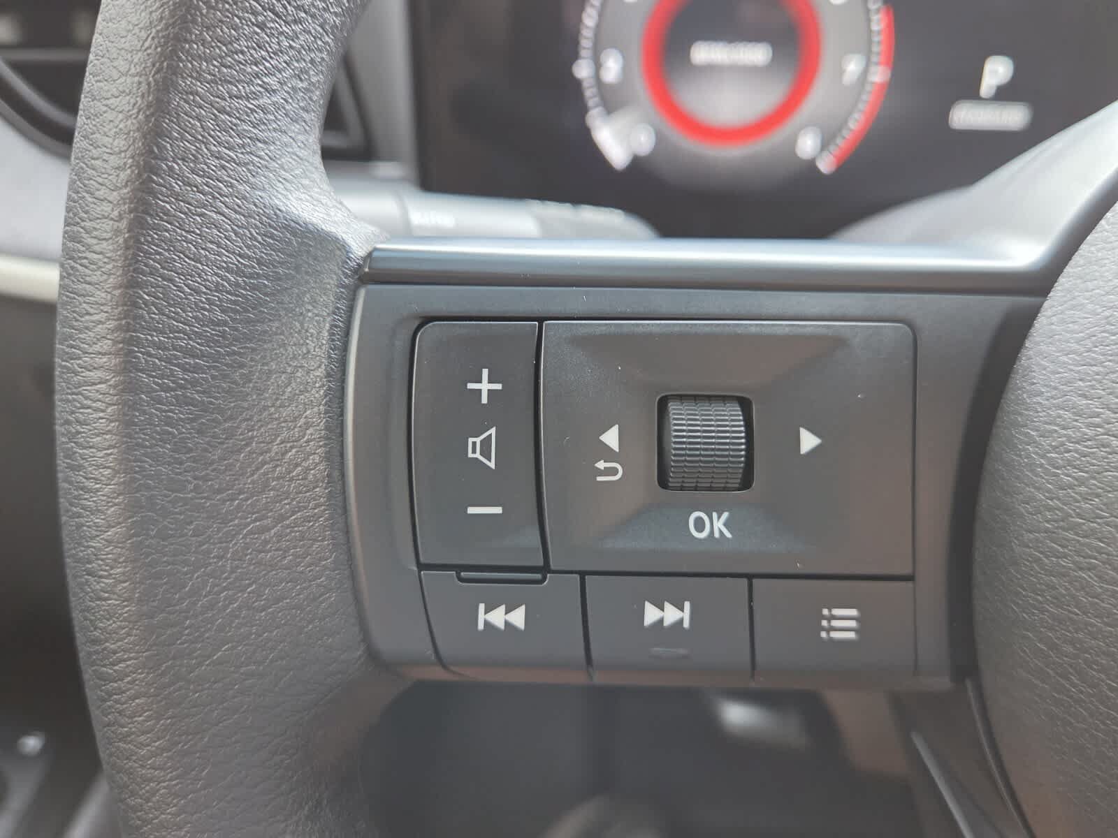 Used 2026 Nissan Kicks SV FWD image 12