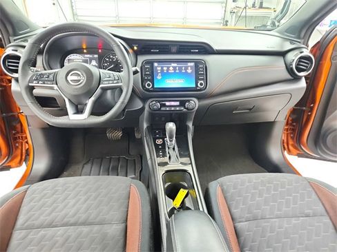 Used 2024 Nissan Kicks SR image 22