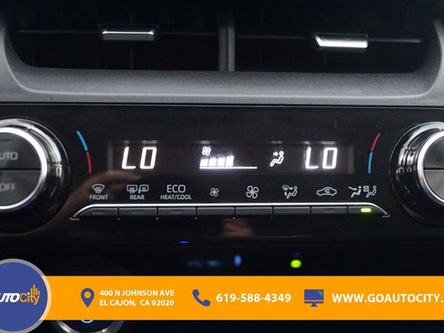 Used 2021 Toyota Venza LE image 23