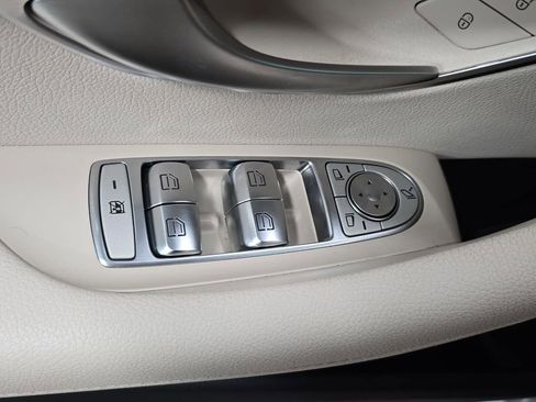 Used 2021 Mercedes-Benz E 450 4MATIC Sedan image 23