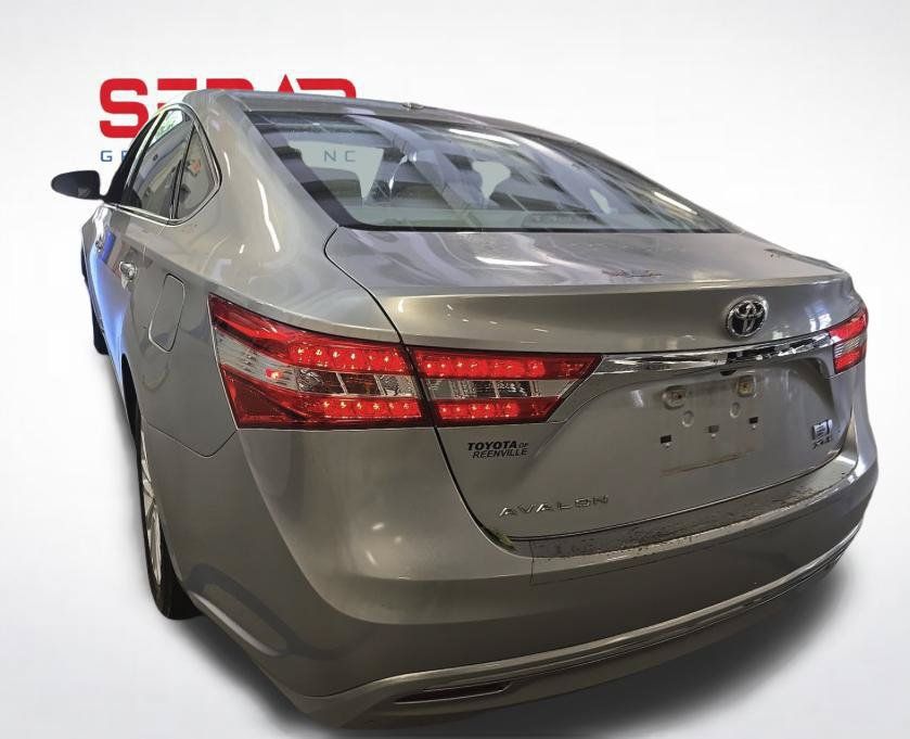 Used 2015 Toyota Avalon XLE Touring FWD image 2