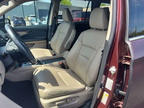 Used 2022 Honda Pilot Touring image 19