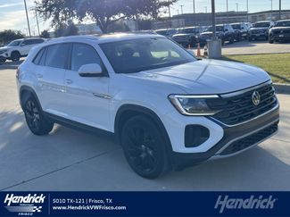 Certified 2025 Volkswagen Atlas Cross Sport SE w/ Panoramic Sunroof Package video 1