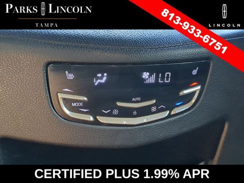 Used 2018 Cadillac Escalade Luxury AWD/4WD image 15