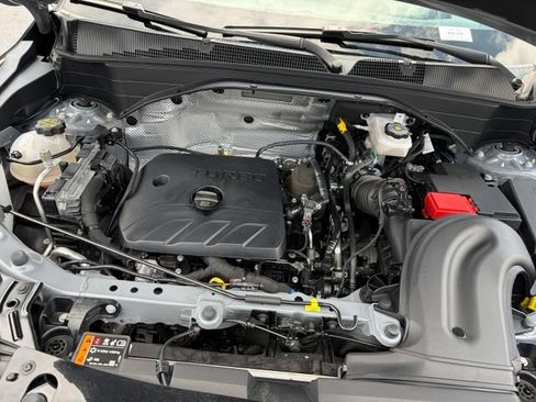 Used 2025 Chevrolet TrailBlazer RS FWD image 11