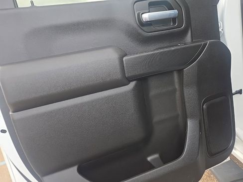 Used 2021 Chevrolet Silverado 2500 Custom w/ Custom Value Package image 35