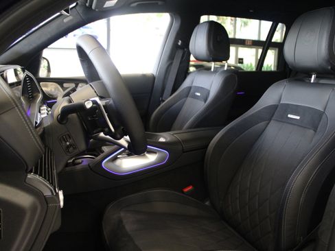 New 2026 Mercedes-Benz GLS 63 AMG 4MATIC image 6