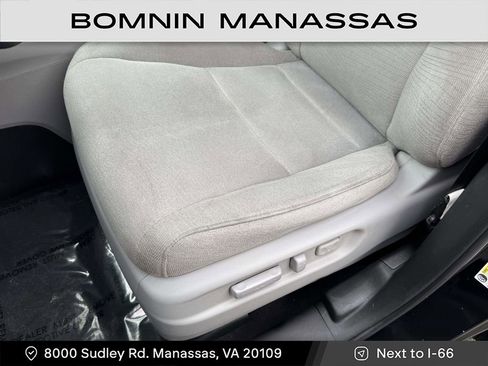 Used 2018 Honda Pilot EX image 15