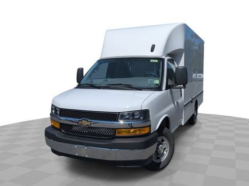 Used 2025 Chevrolet Express 3500 w/ Power Convenience Package RWD image 1