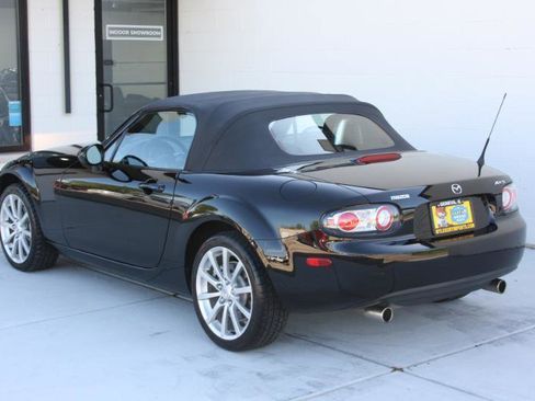 Used 2007 MAZDA MX-5 Miata Touring RWD image 21